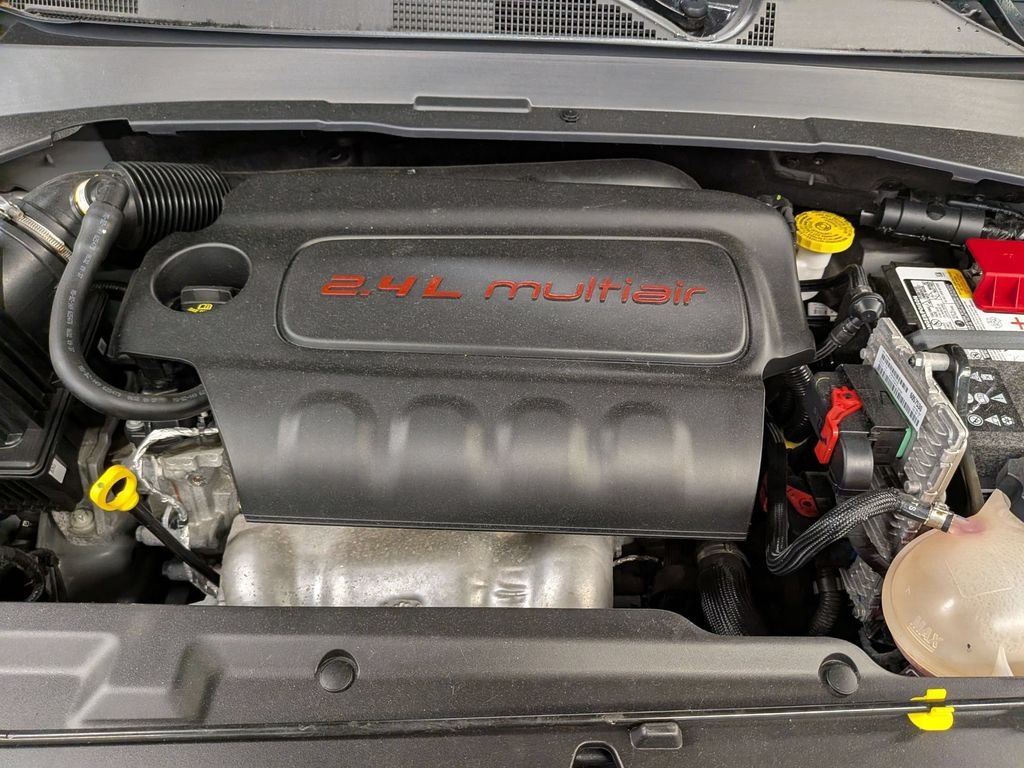 Used 2022 Gray Jeep Limited image 25