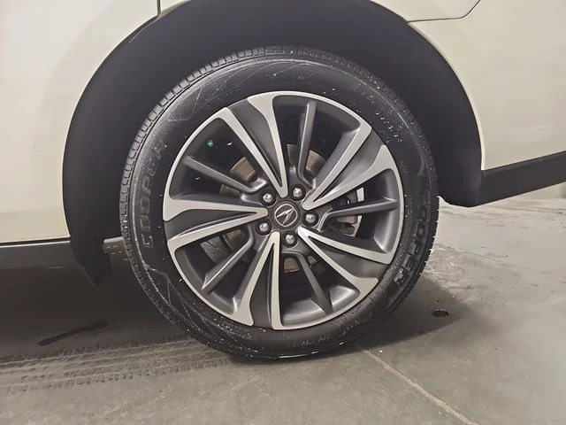 Used 2019 White Acura 3.5L Technology Package image 32