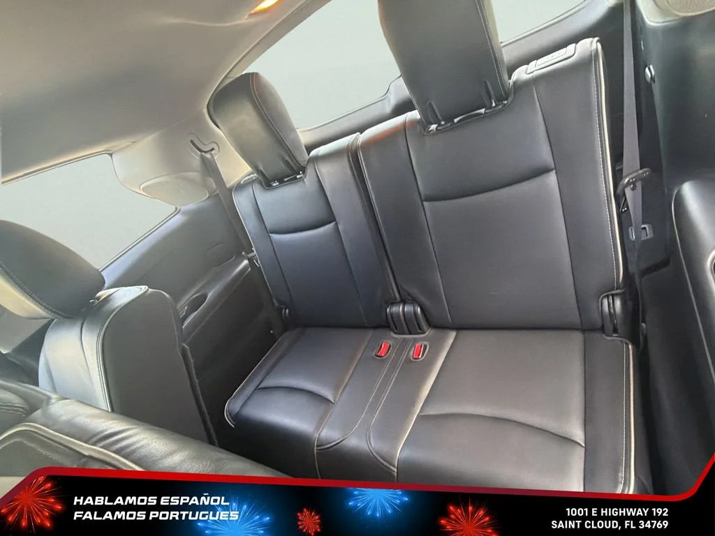 Used 2020 White INFINITI LUXE image 31