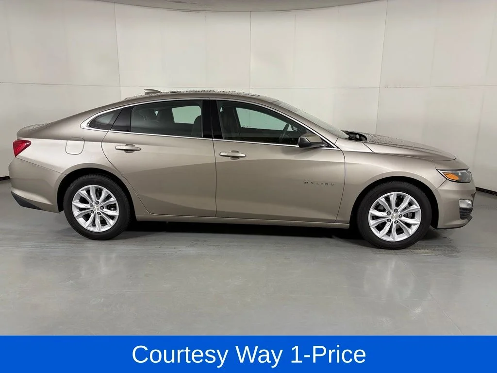 Used 2023 Gray Chevrolet LT image 12