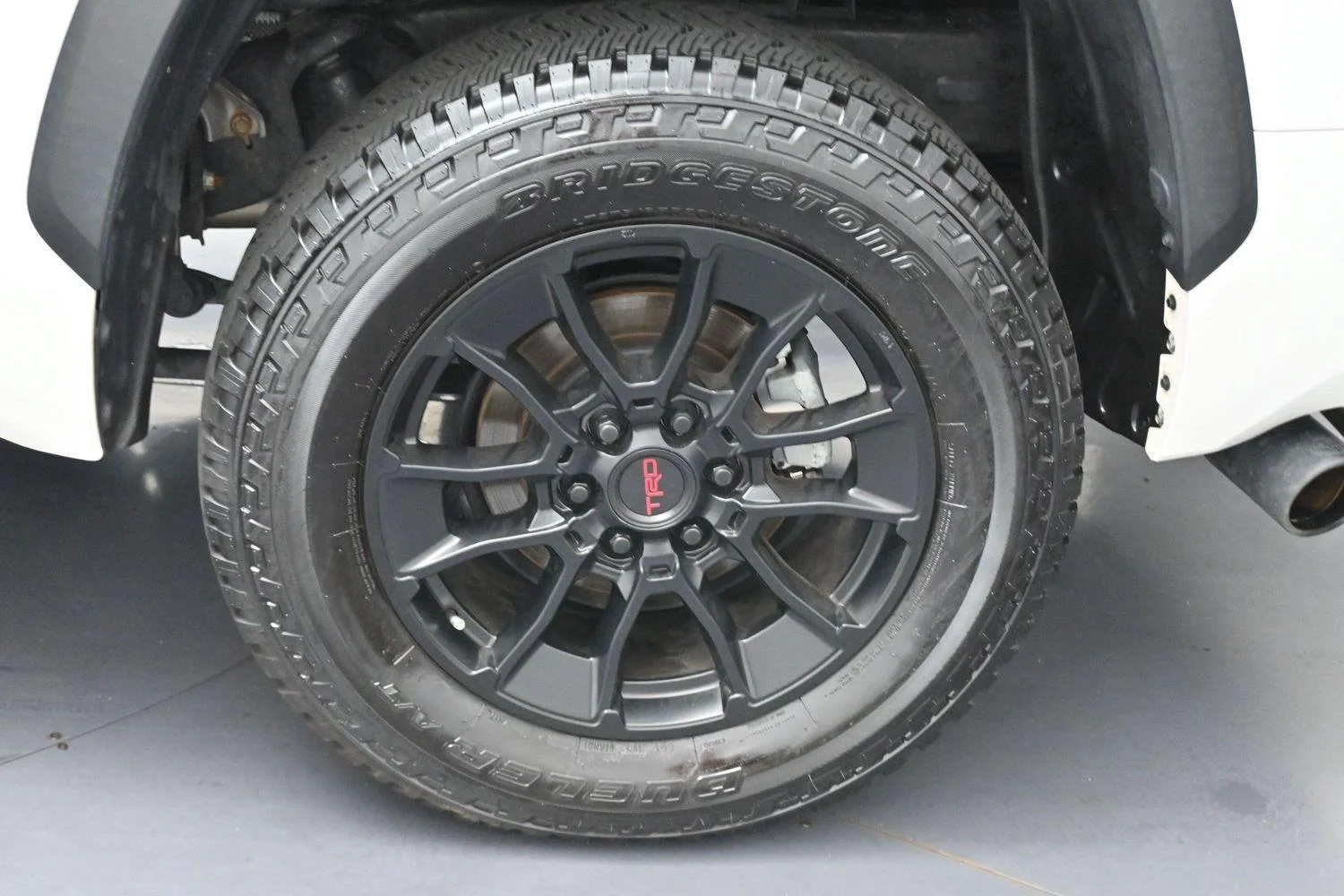 Used 2024 Ice Cap Toyota SR5 image 32