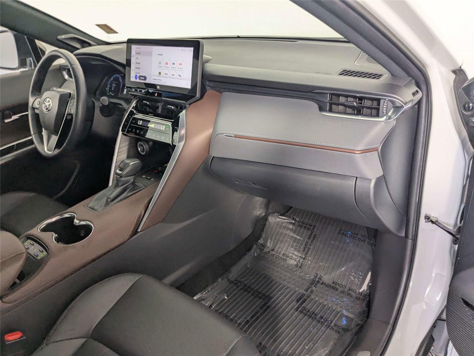 Certified Used 2023 Wind Chill Pearl Toyota Limited image 32