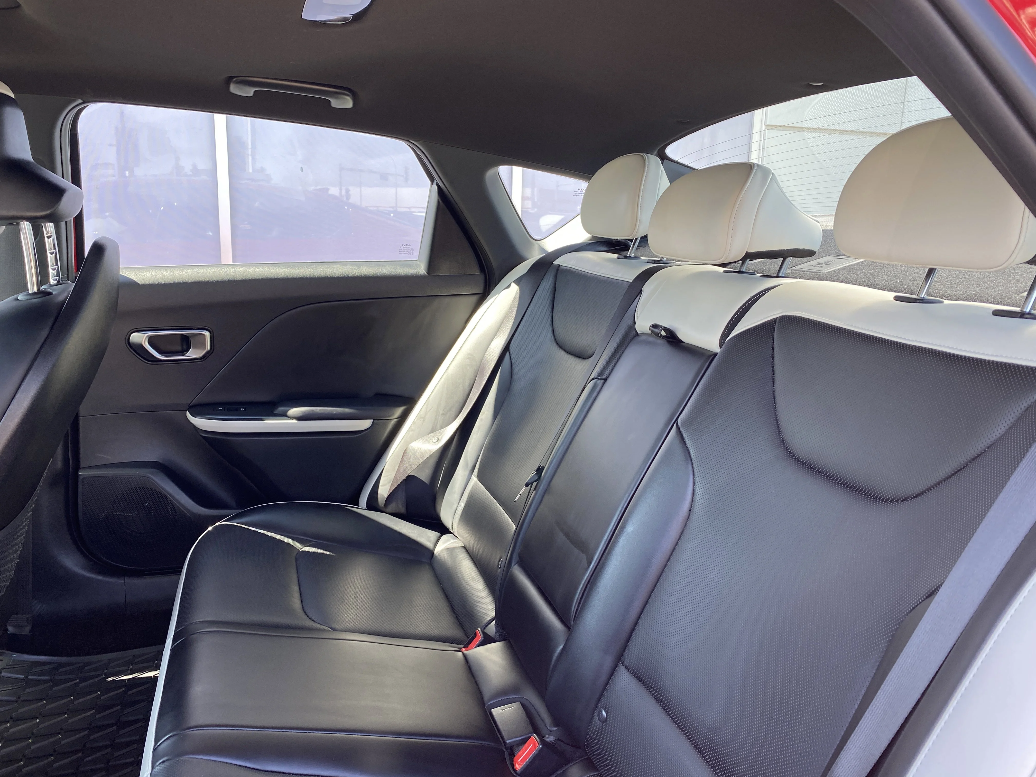 Certified Used 2025 Red Kia GT-Line Turbo * SUNROOF * NAVIGATION * TWO TONE INTERIOR * image 18