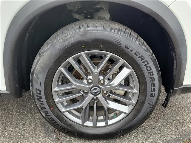 Used 2024 Glacier White Nissan S image 6