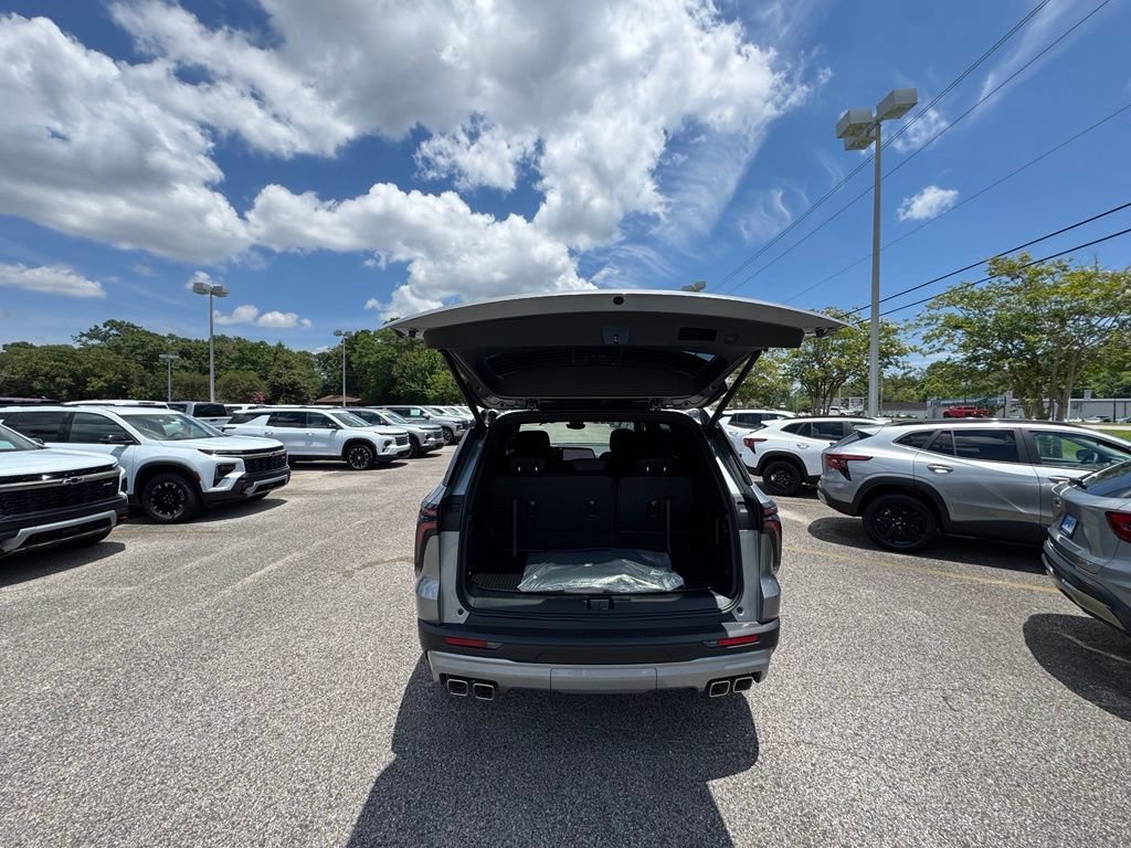 2026 Chevrolet Traverse LT - Photo 8