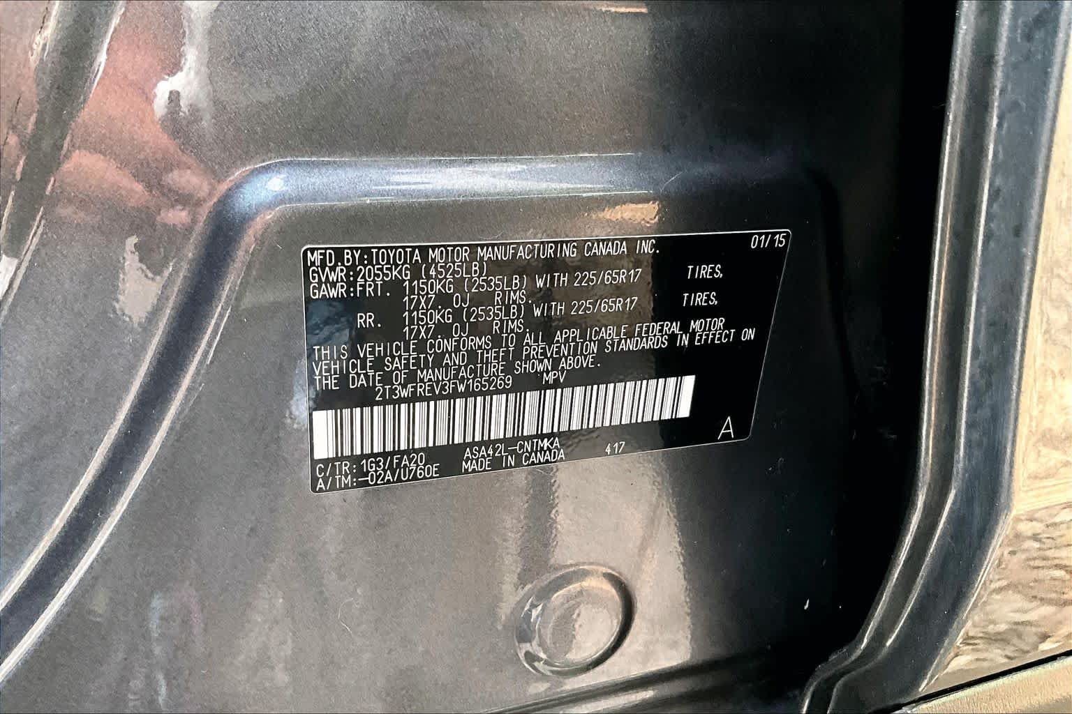 Used 2015 Magnetic Gray Metallic Toyota XLE image 34