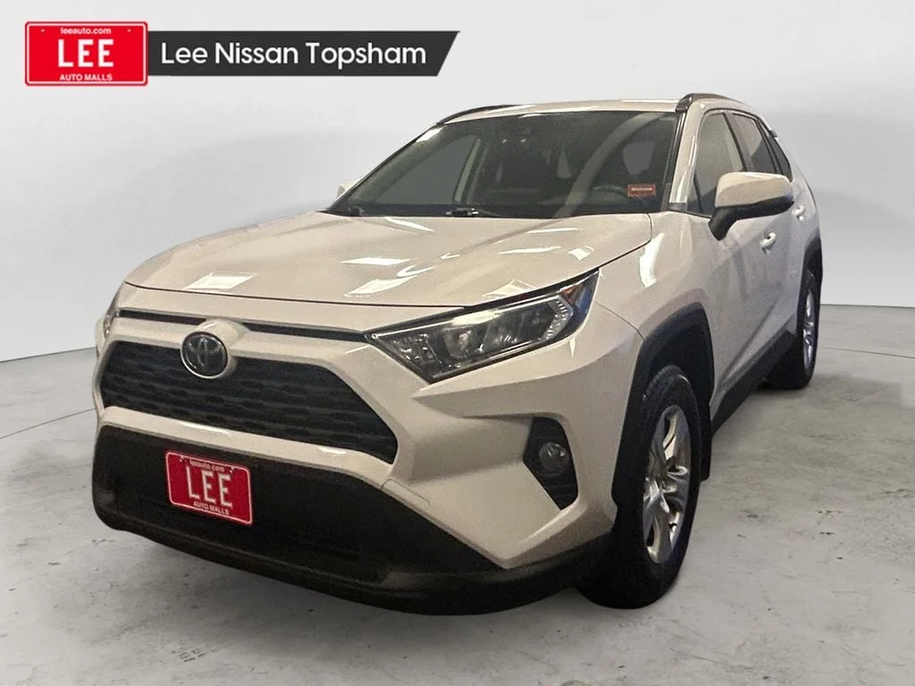 Used 2020 Super White Toyota XLE image 1