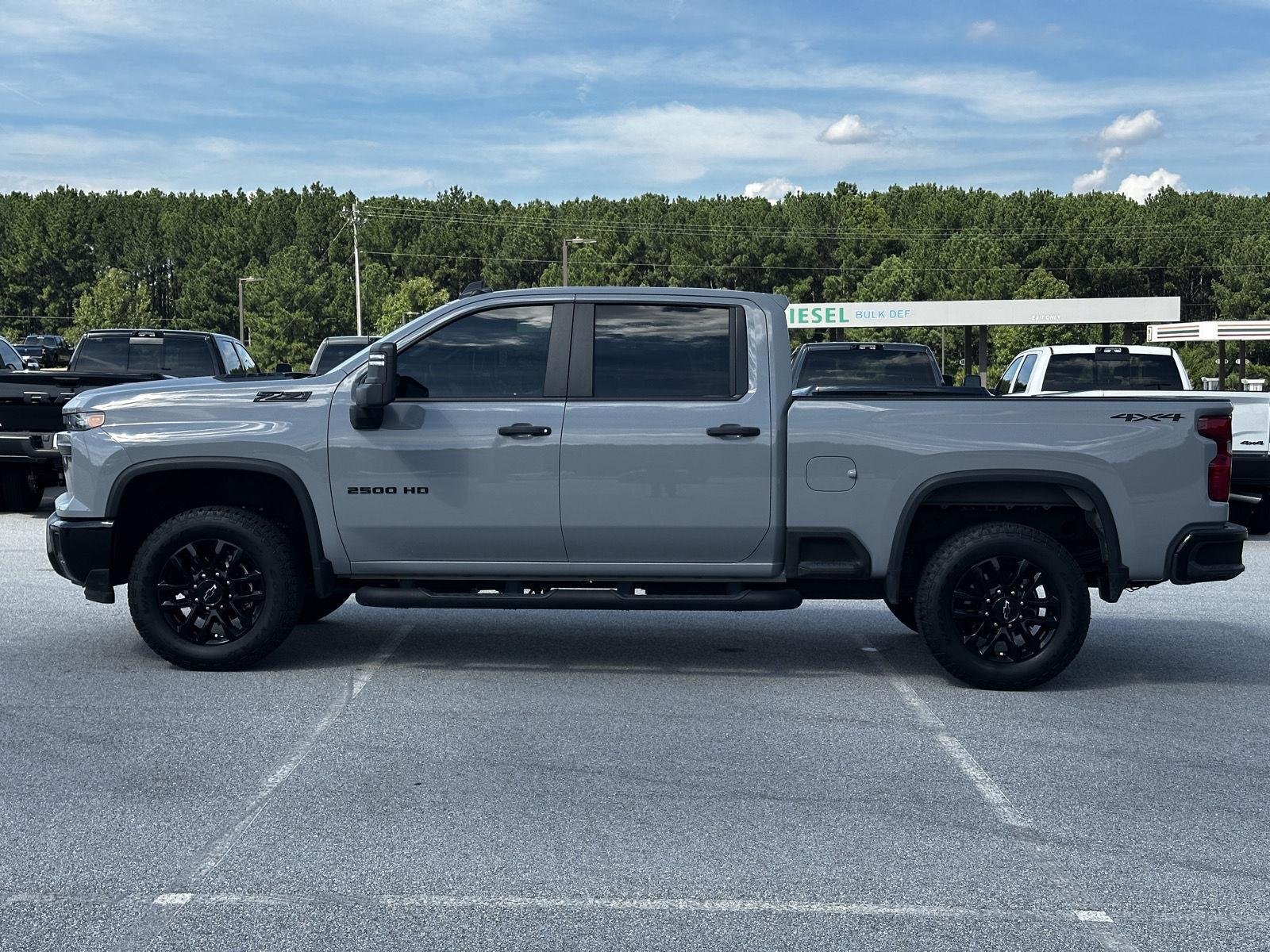 Used 2025 Slate Gray Metallic Chevrolet Custom image 5