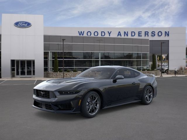 2026 Ford Mustang Dark Horse's photo