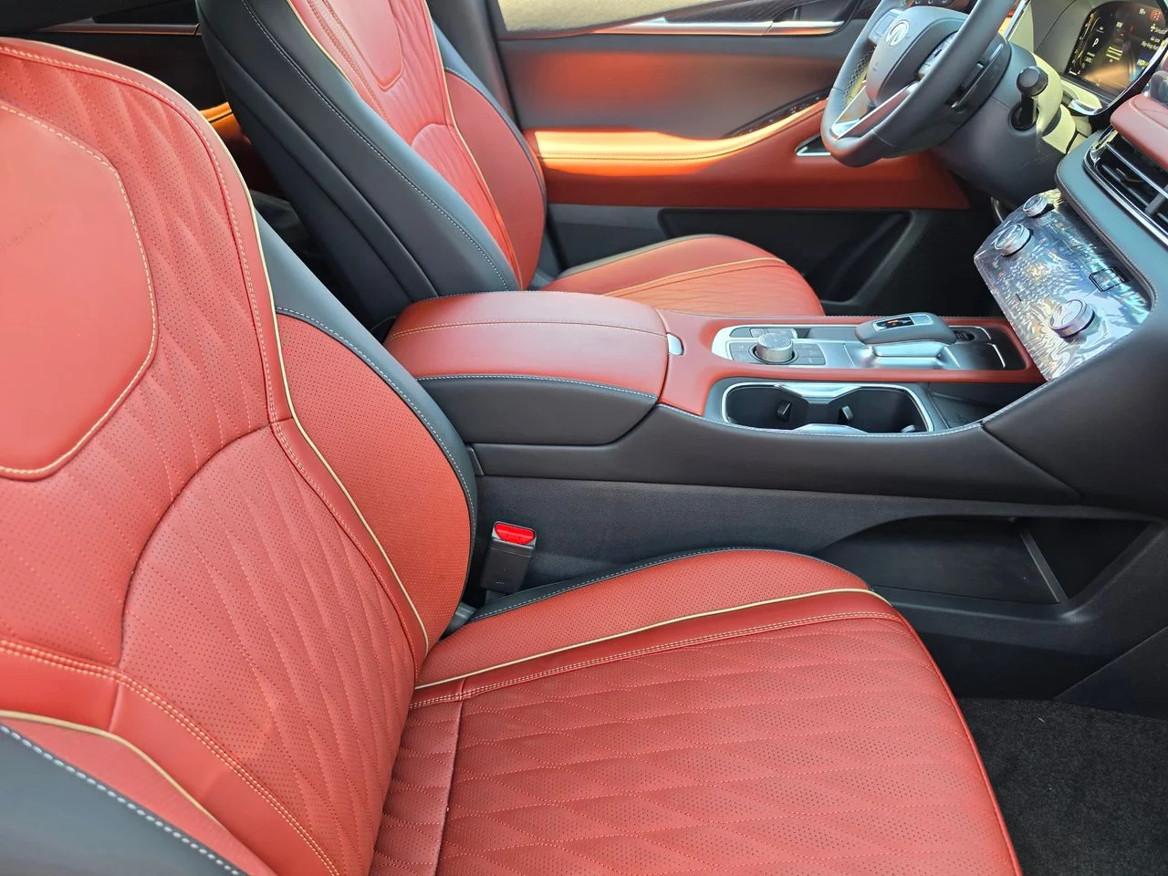 New 2027 2T SUN RED INFINITI Autograph AWD image 29