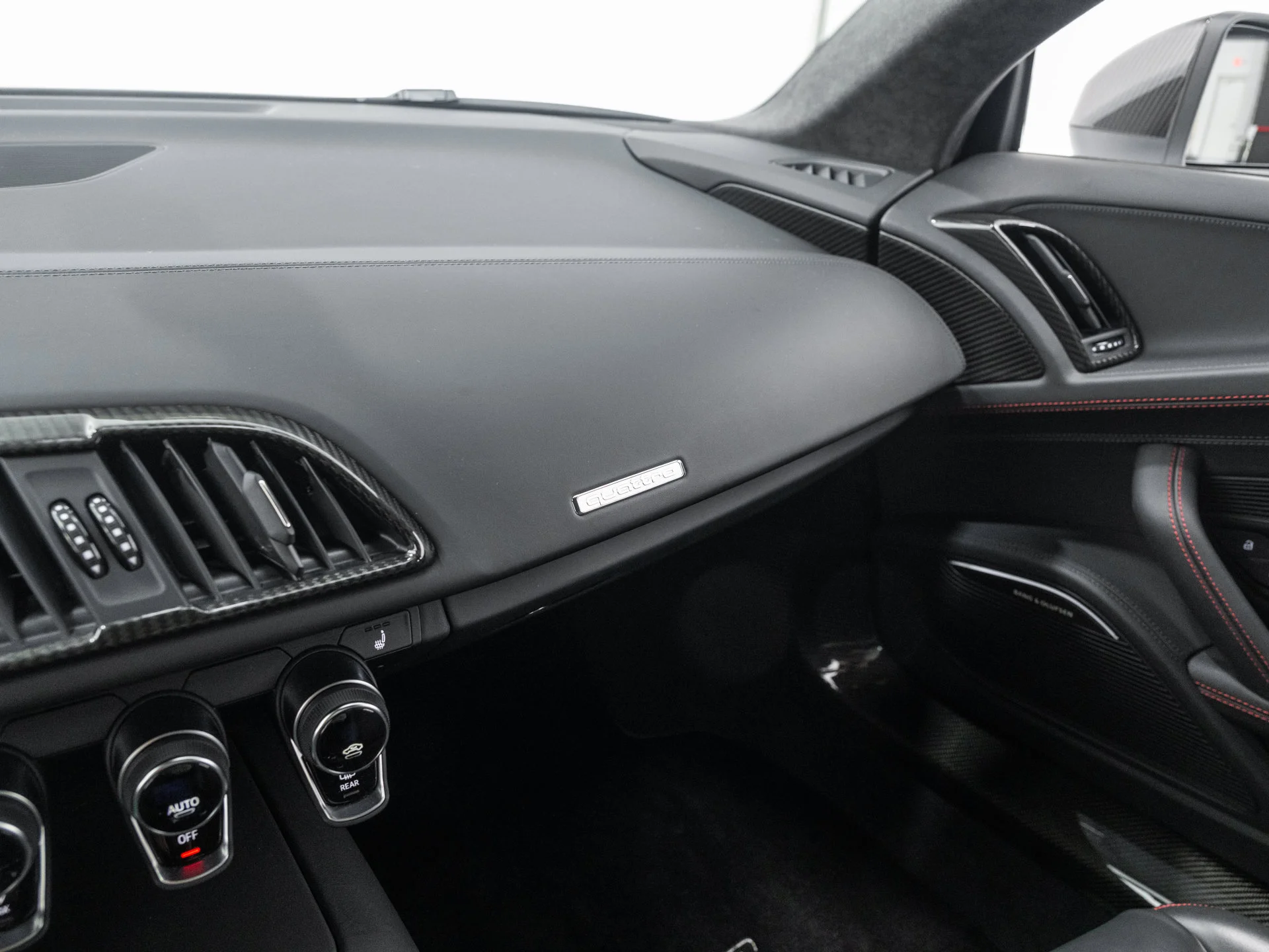 Used 2023 Suzuka Gray Metallic Audi V10 performance image 48