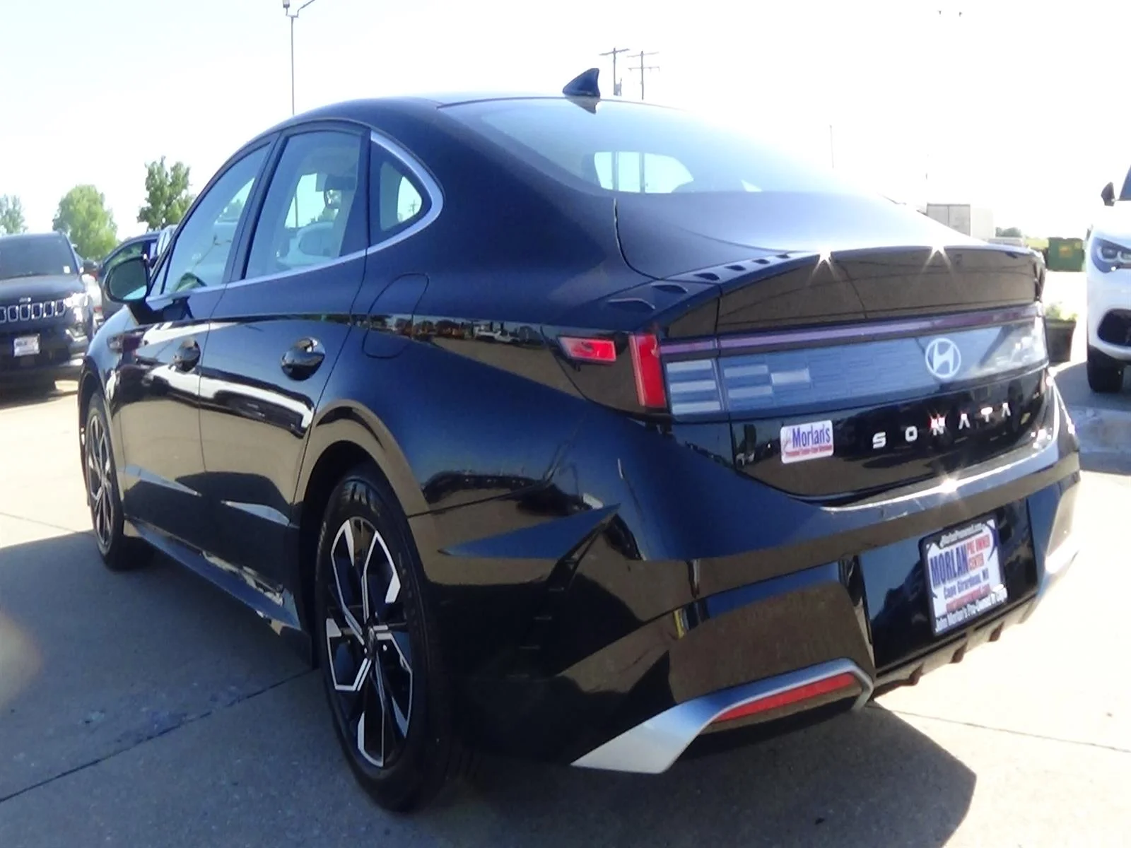 Used 2025 Abyss Black Pearl (a2b) Hyundai SEL image 8