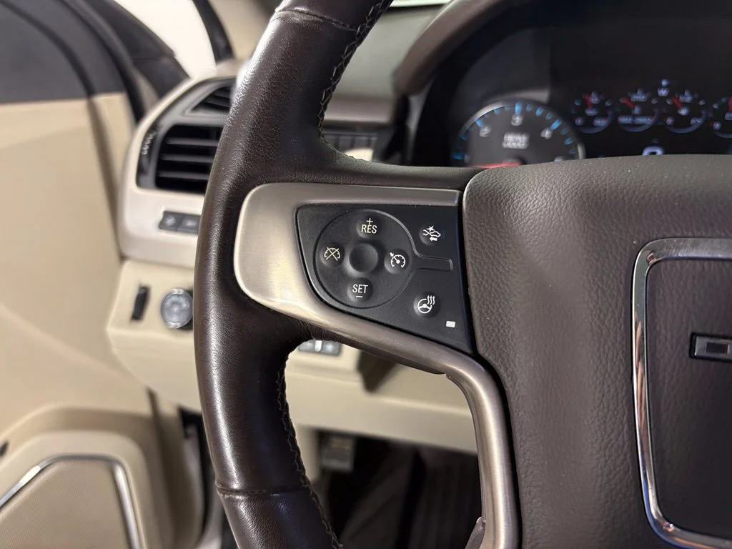 Used 2019 White GMC Denali image 24