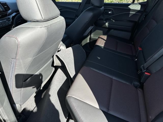 2026 Honda Ridgeline Black Edition - Photo 14