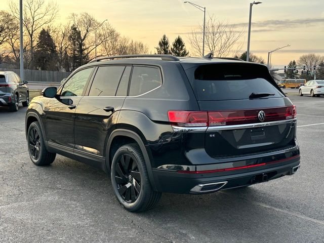 New 2026 Deep Black Pearl Volkswagen 2.0T SE w/Technology image 4