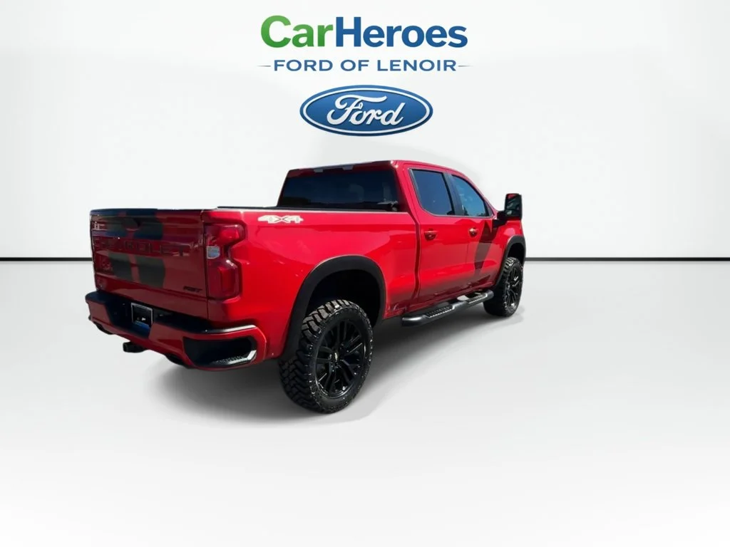 Used 2020 Red Chevrolet RST image 8