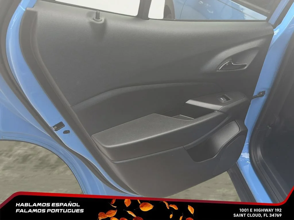 Certified Used 2024 Fountain Blue Chevrolet 1RS image 24