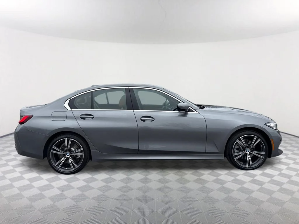 Used 2024 Gray BMW 330i image 3