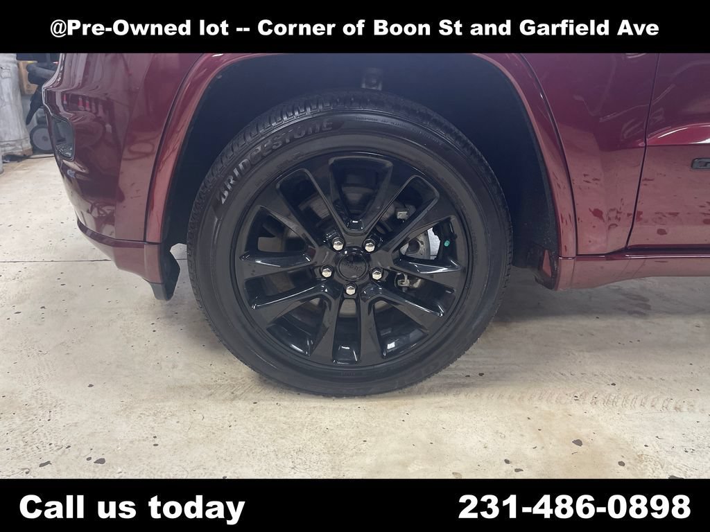 Used 2021  Jeep Laredo X image 5
