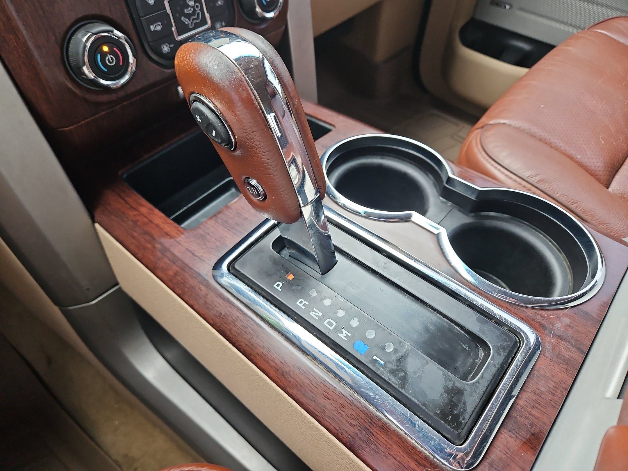 Used 2013 White Platinum Metallic Tri-Coat Ford King Ranch image 44