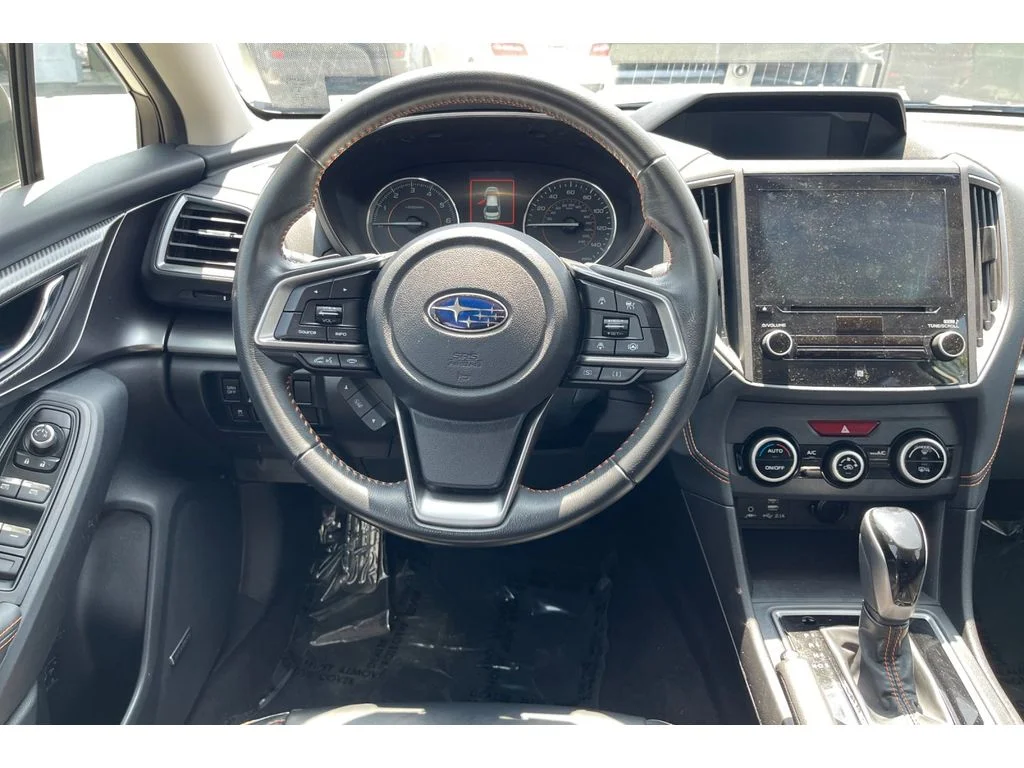 Used 2023 CRYSTAL WHITE PEARL Subaru Limited image 16