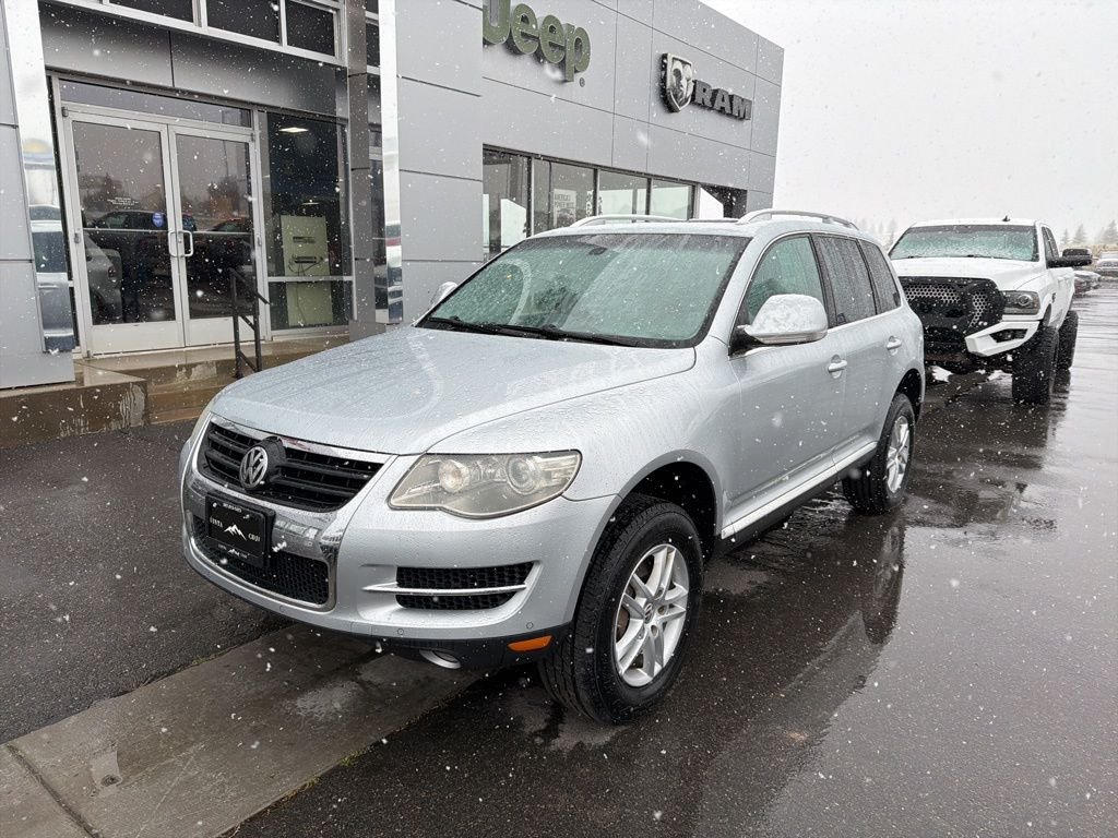 2008 Volkswagen Touareg VR6's photo