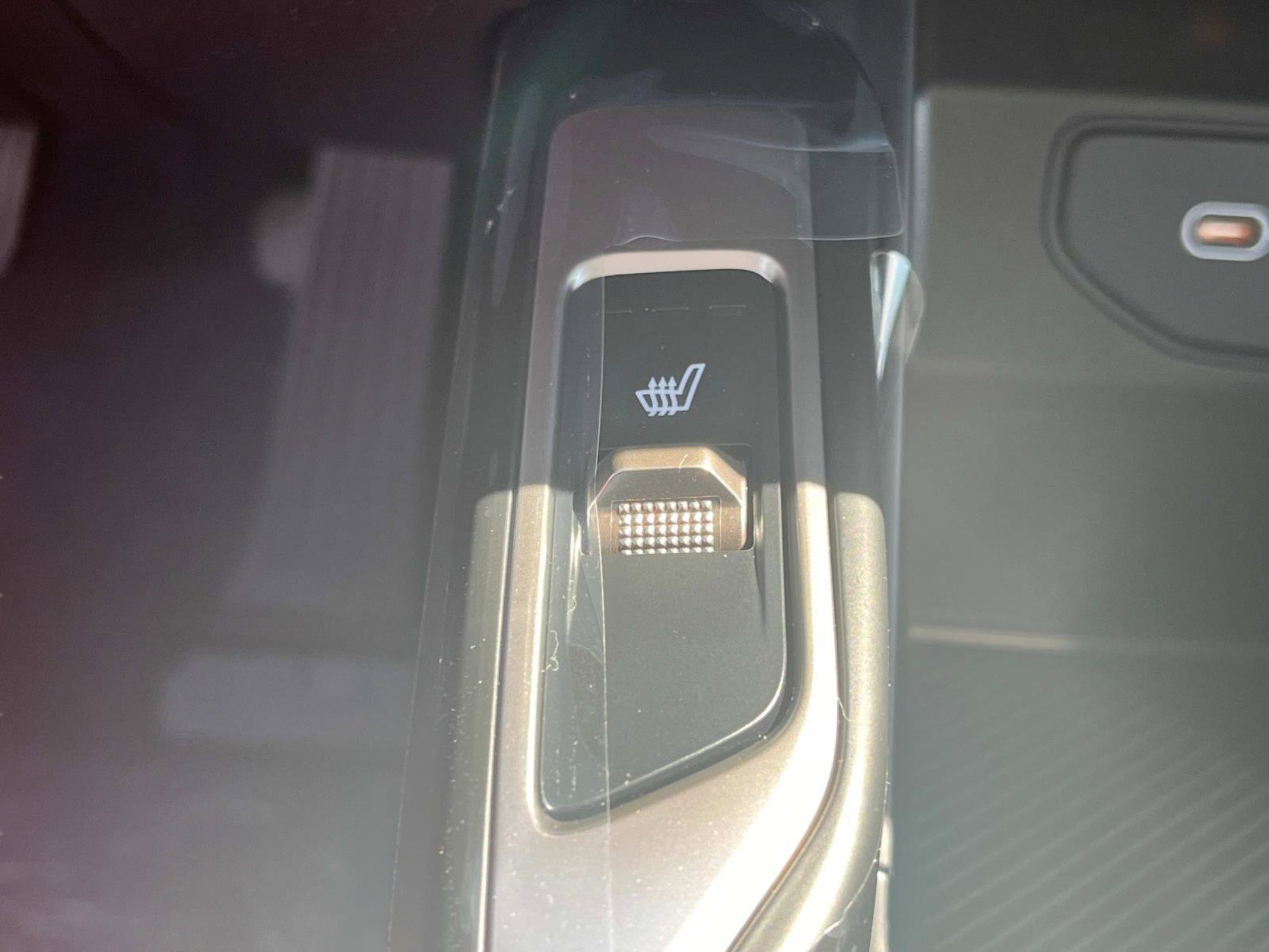2025 Kia Sorento EX - Photo 31