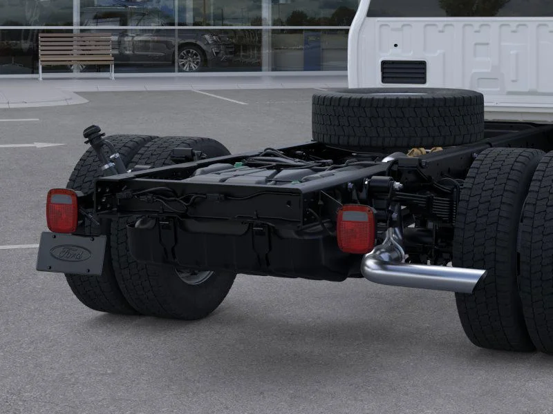 2026 Ford F-550 Super Duty Chassis Cab XL - Photo 21