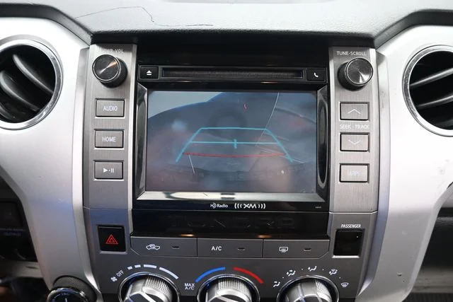 Used 2017 Magnetic Gray Metallic Toyota SR5 image 17