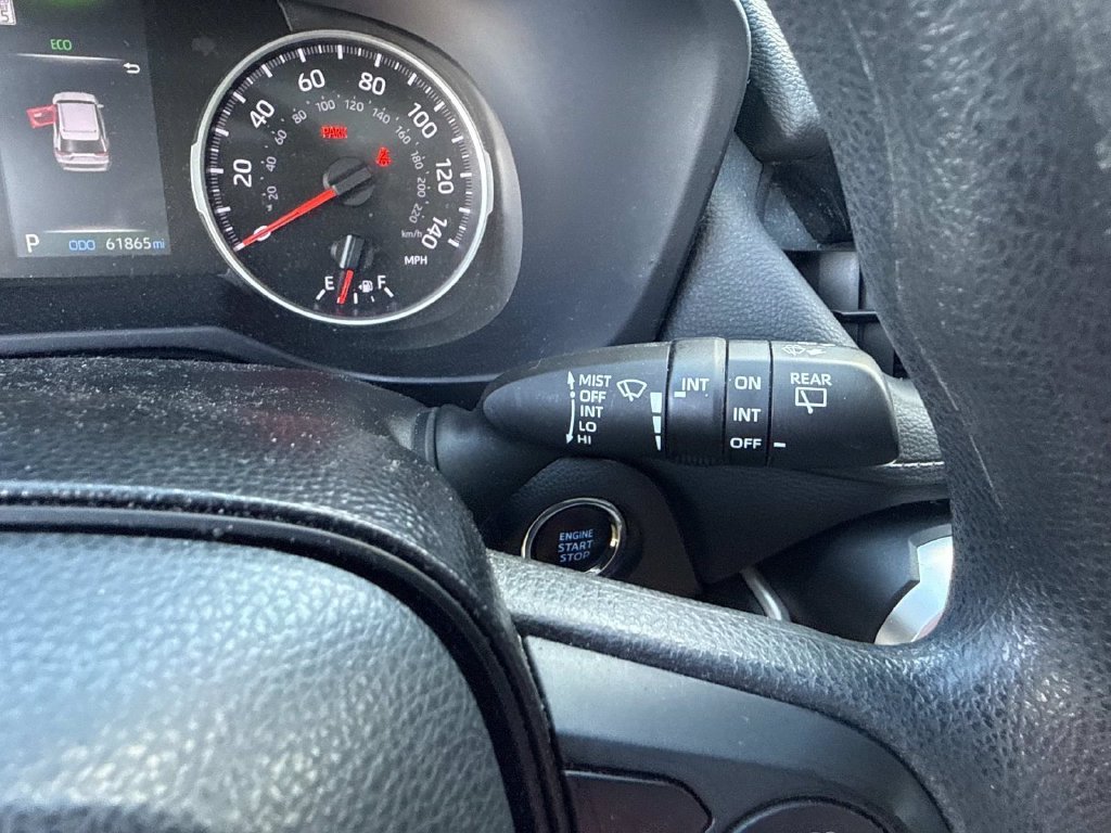 Used 2021  Toyota XLE image 37