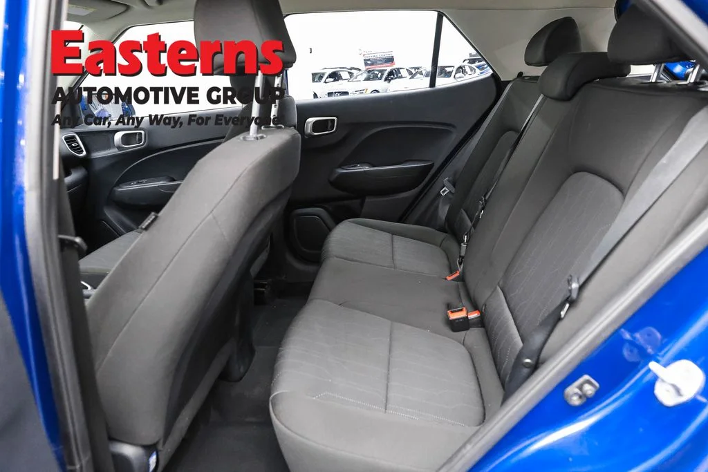 Used 2023 Blue Hyundai SE image 22