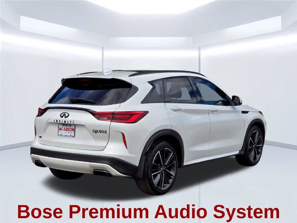 Used 2025 White INFINITI SPORT image 19