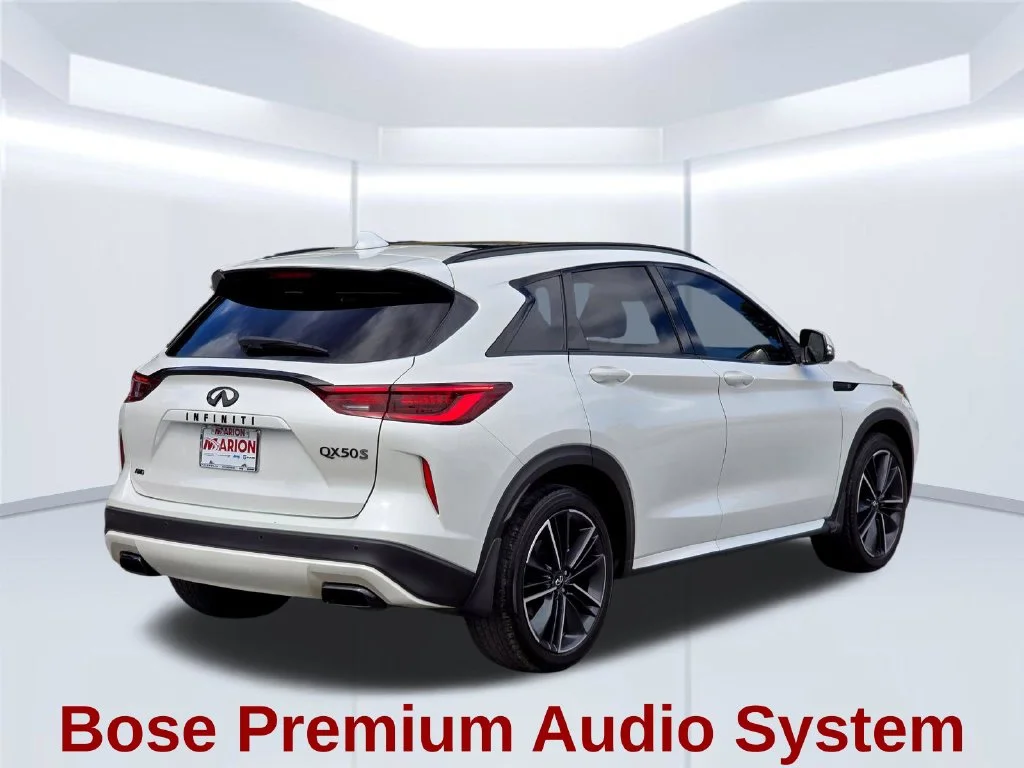 Used 2025 White INFINITI SPORT image 19