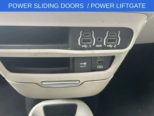 2022 Chrysler Pacifica Touring L - Photo 31