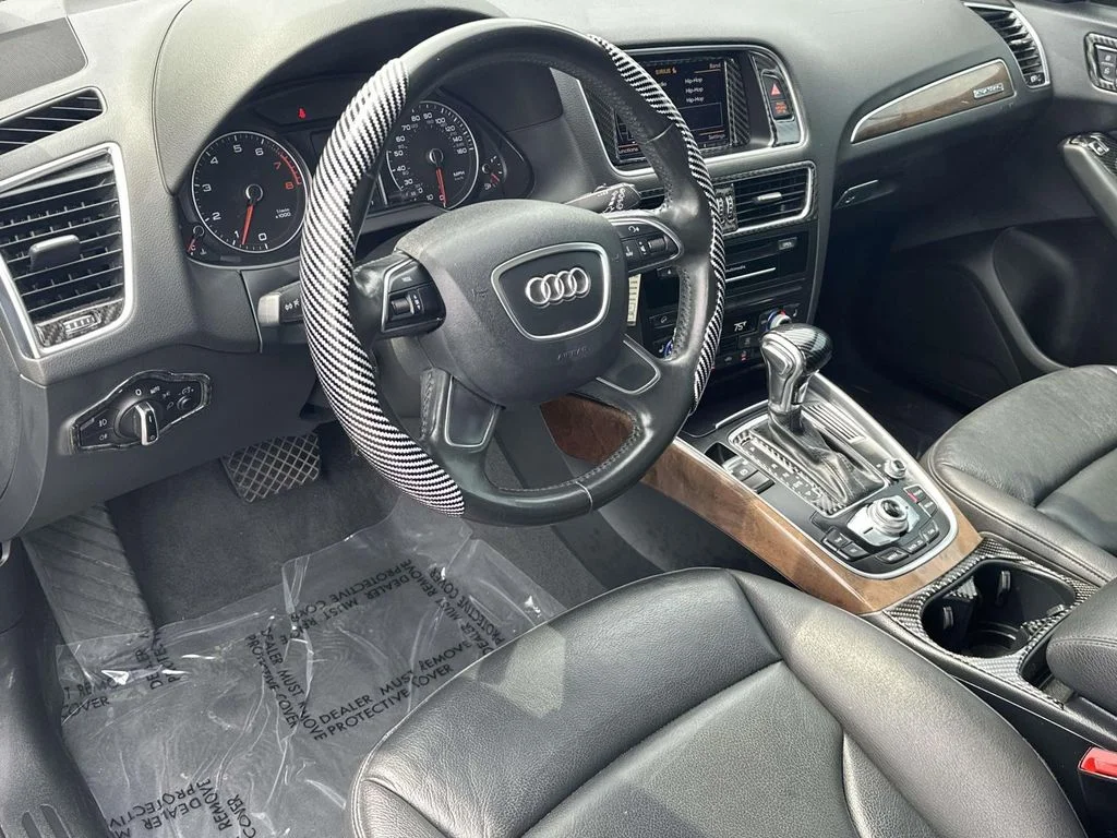 Used 2016 Silver Metallic Audi 2.0T Premium image 2