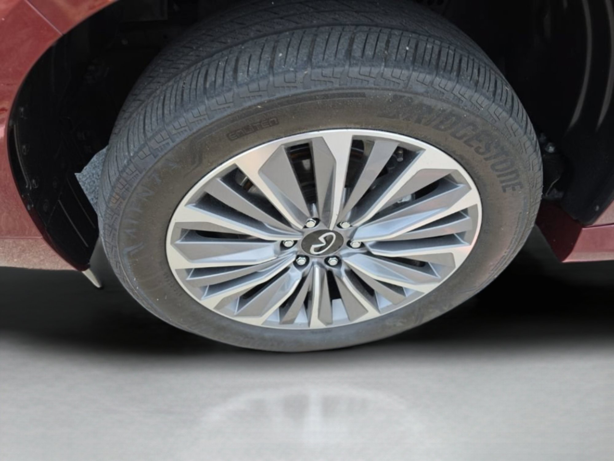 Used 2025 Coulis Red INFINITI SENSORY image 32