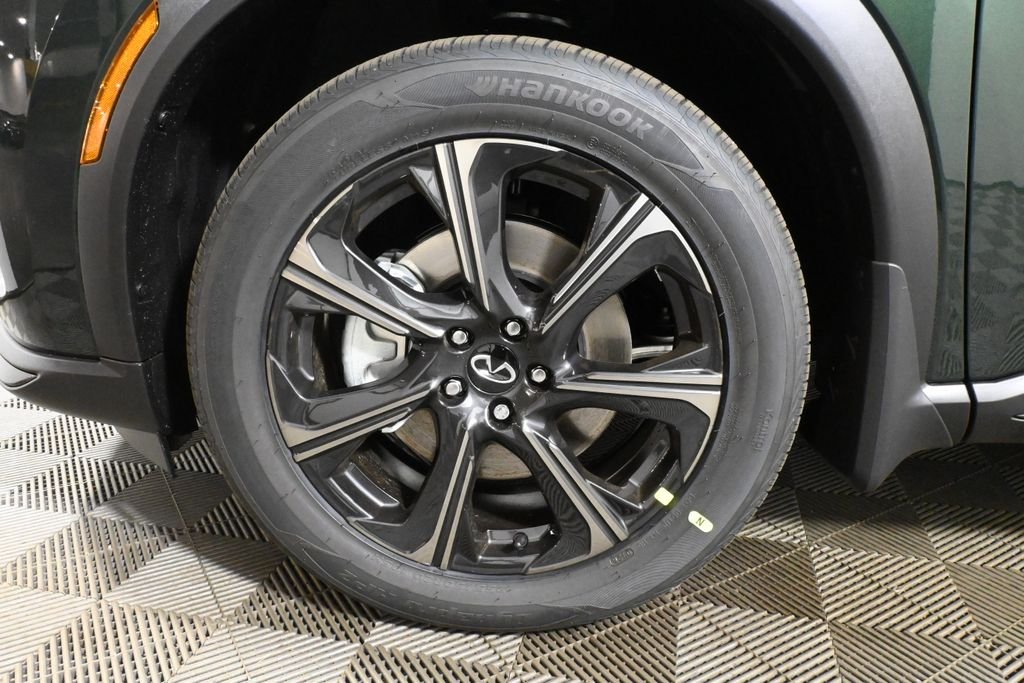 New 2026 2T DEEP EMRLD INFINITI Autograph AWD image 12