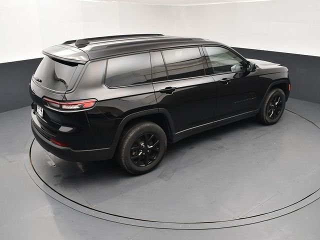 Used 2024 Black Jeep Altitude X image 18