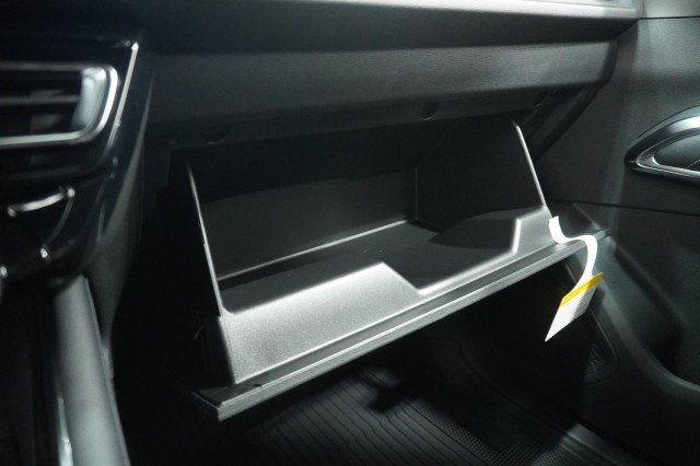 2026 Chevrolet Traverse LT - Photo 38