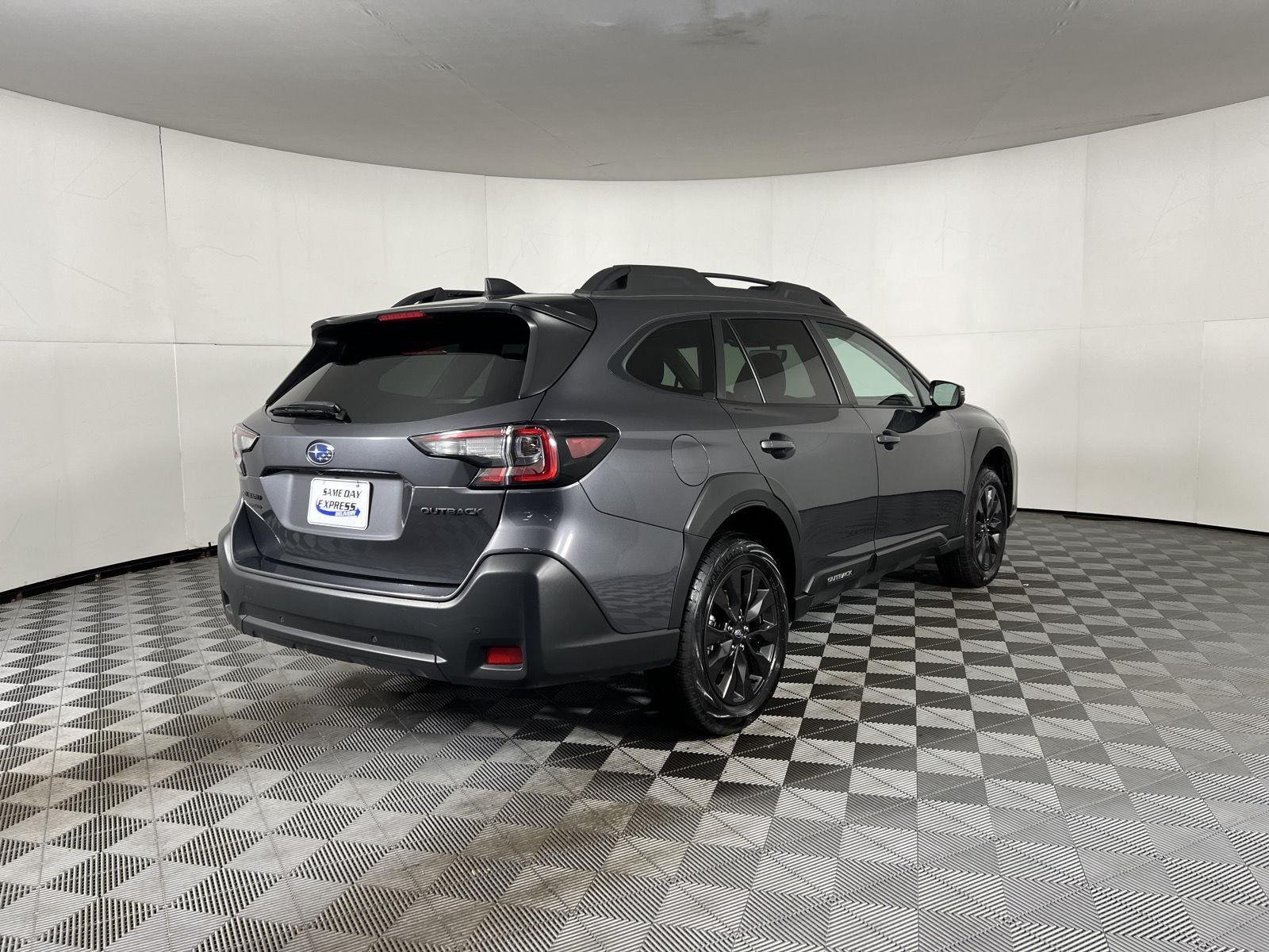 Used 2025 Magnetite Gray Metallic Subaru Onyx Edition image 39