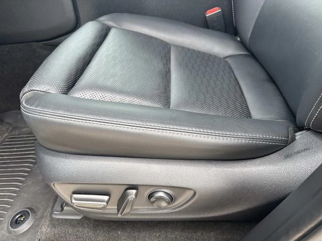 Used 2025 Black Toyota Base image 35
