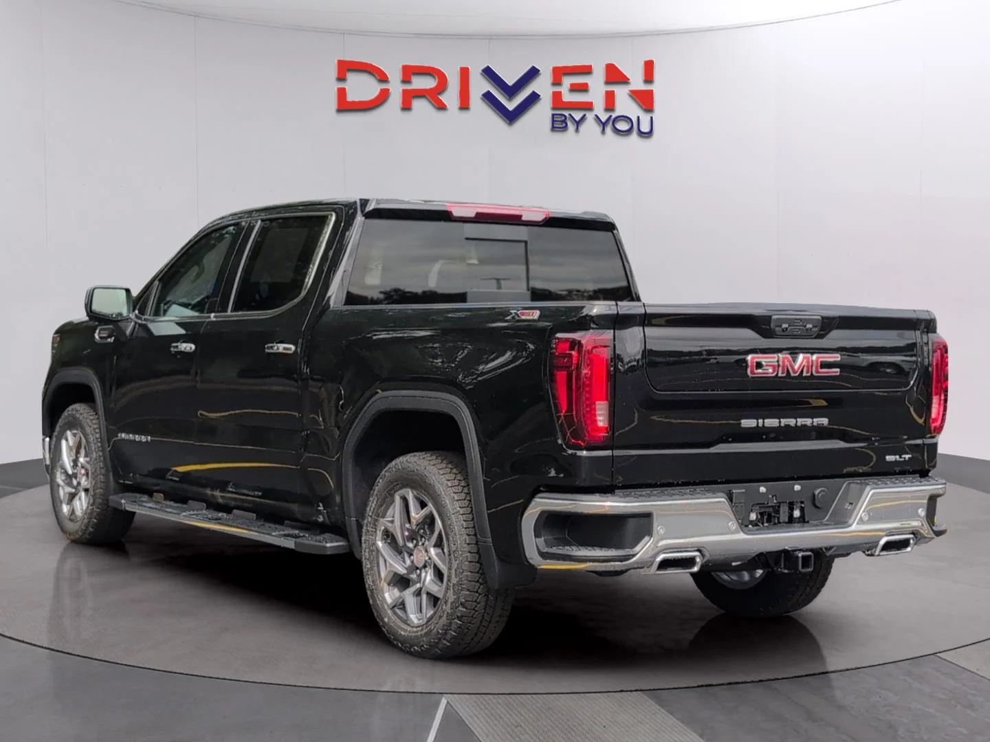 New 2026 Onyx Black GMC SLT image 3