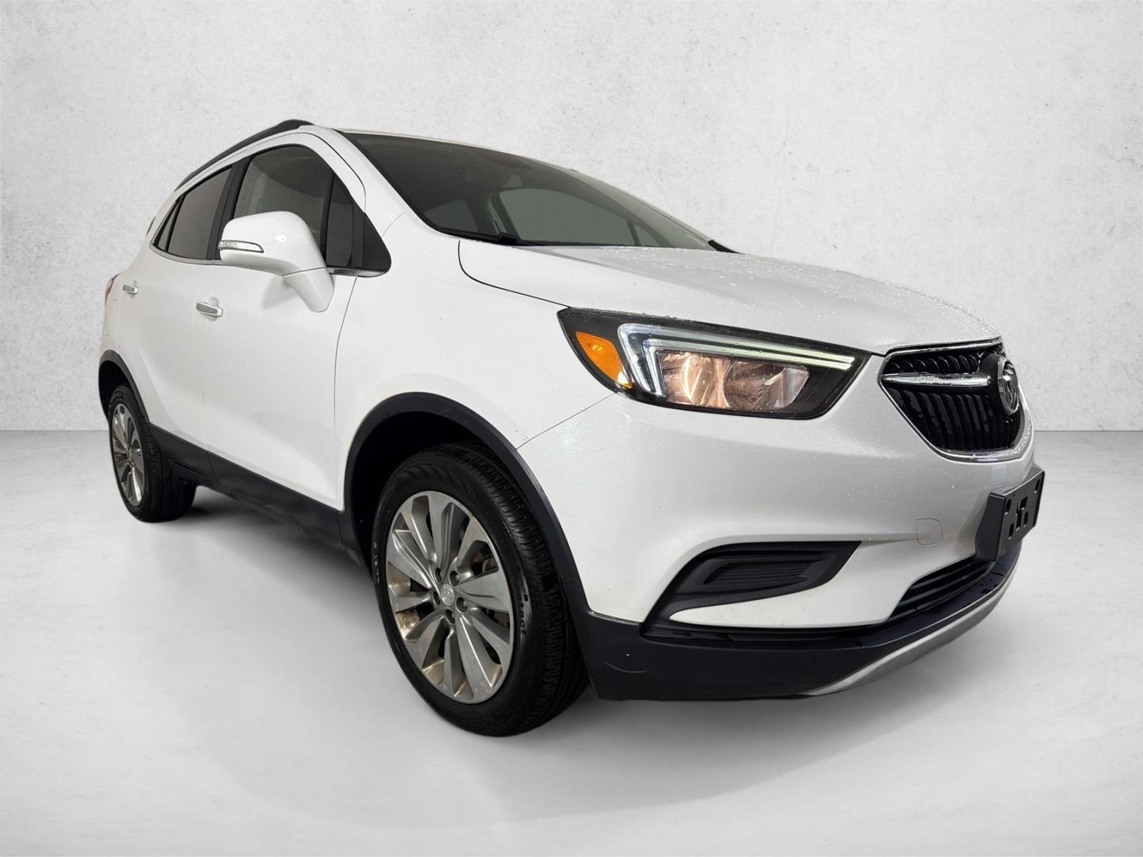Used 2017 Summit White Buick Preferred image 1