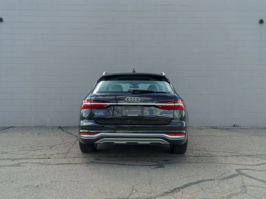 Used 2021  Audi  image 6