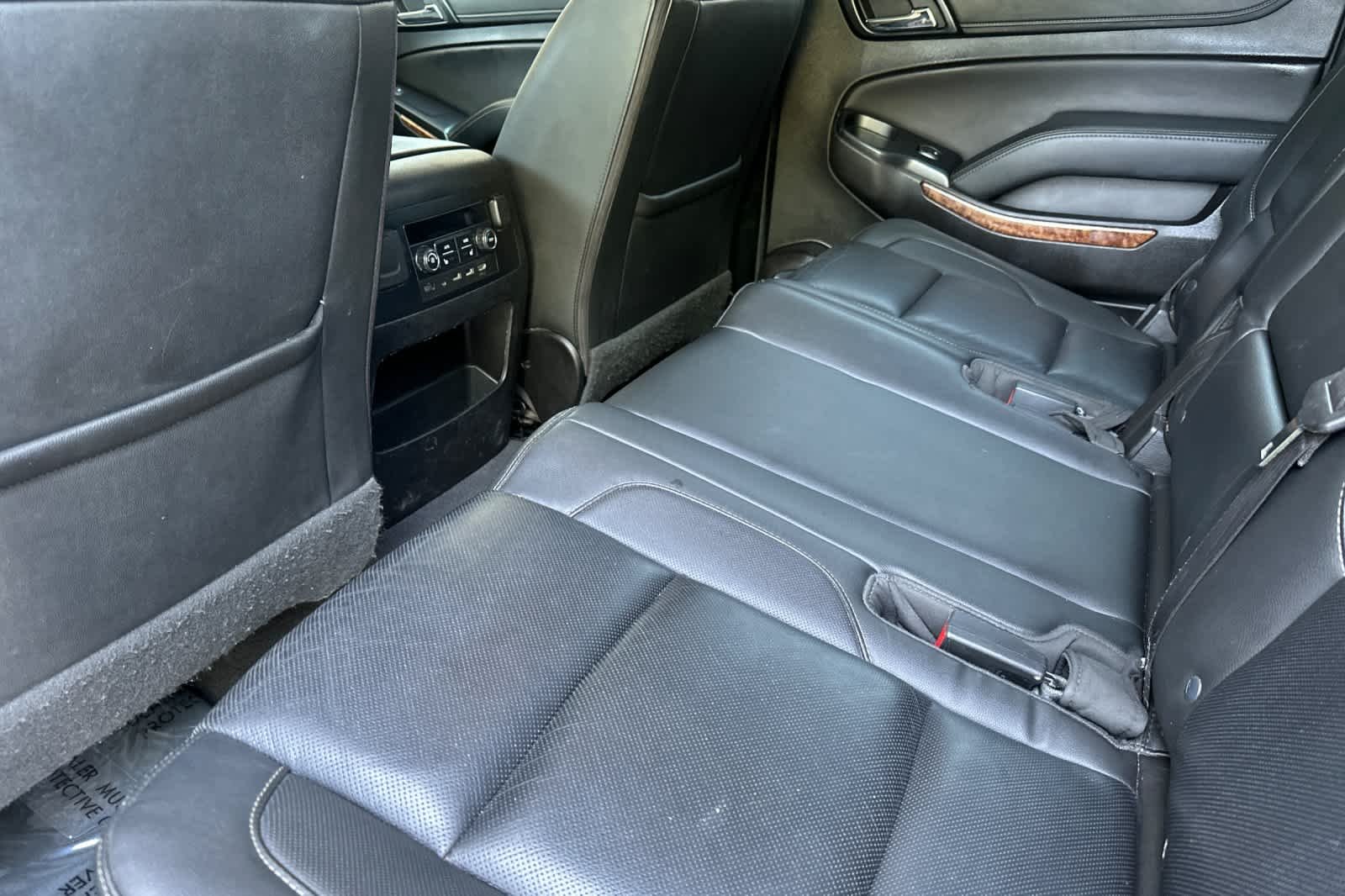 Used 2019 Black Chevrolet Premier image 4