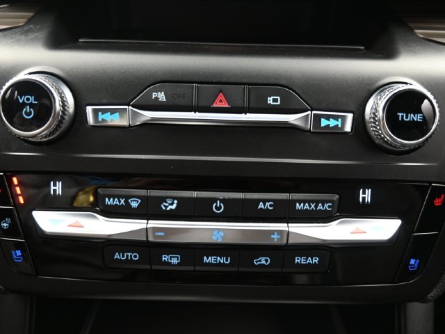 Used 2020 Oxford White Ford Limited image 17