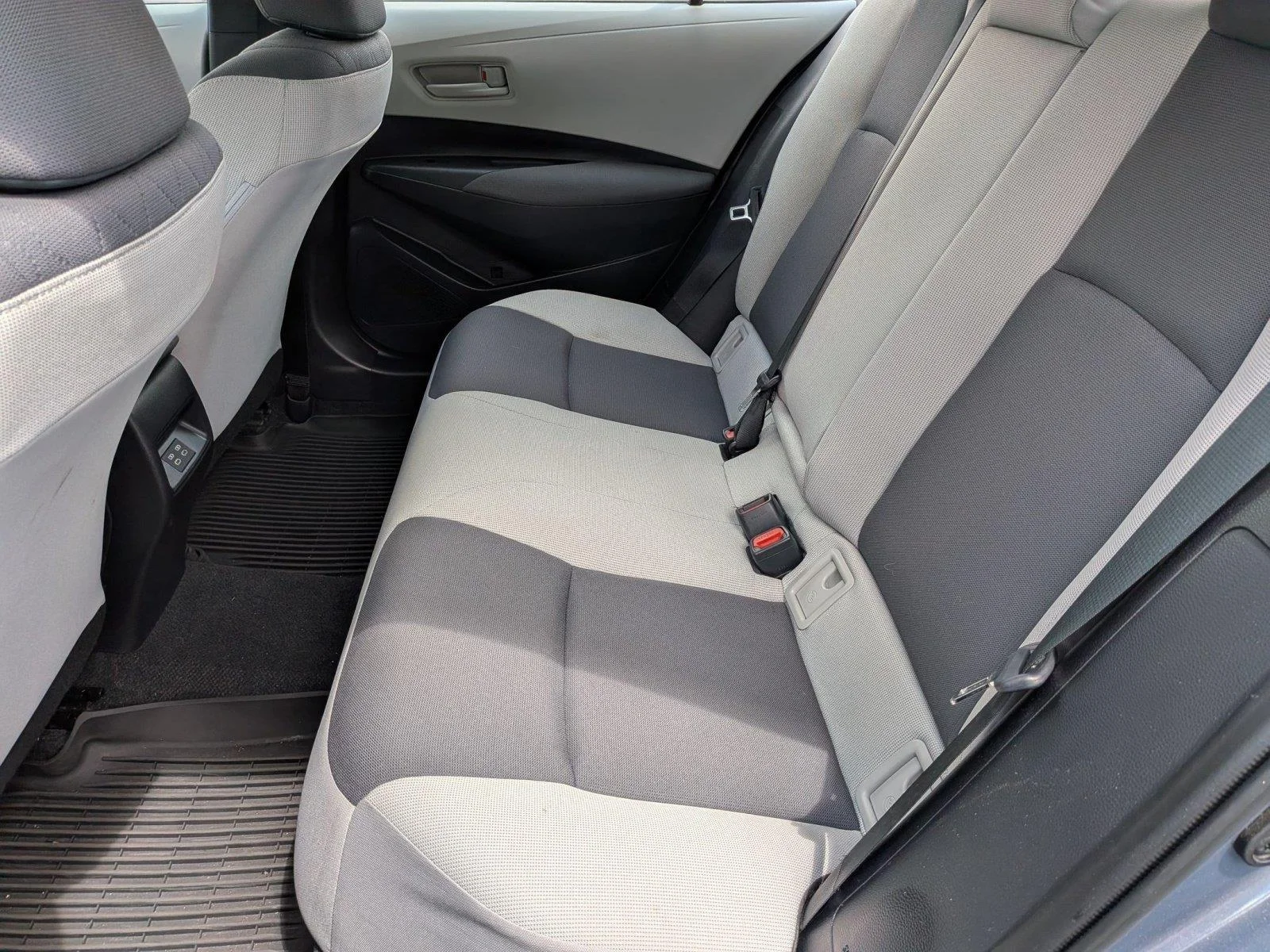 Used 2025 Celestite Toyota LE image 27