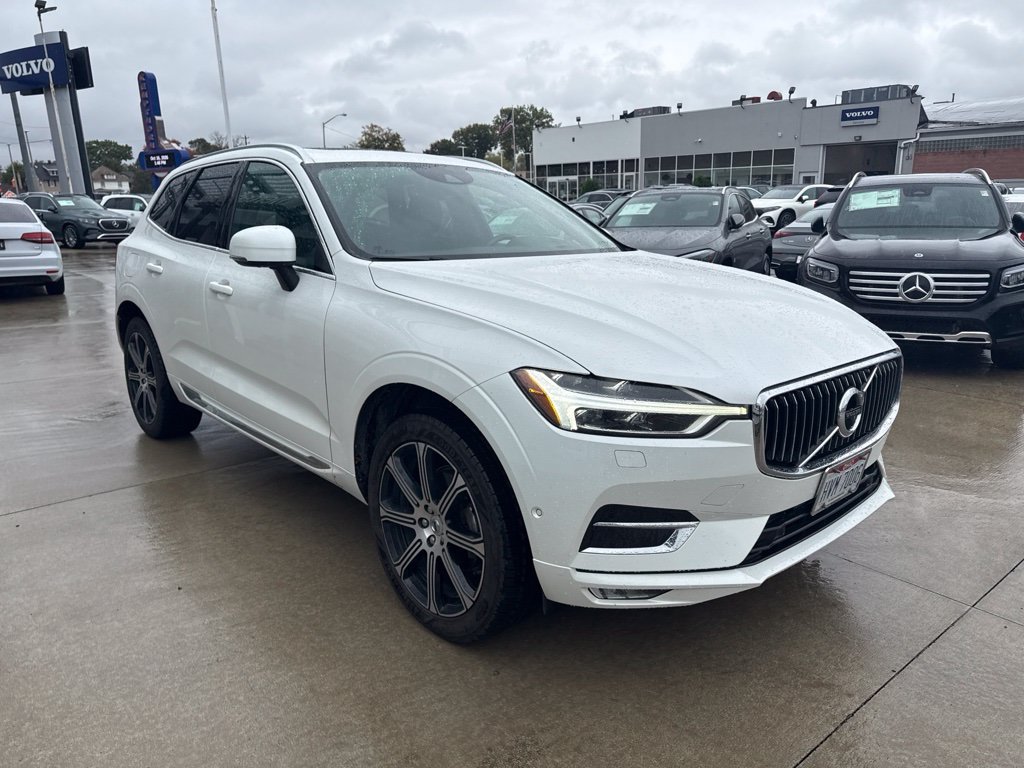 Used 2019  Volvo T5 Inscription image 3