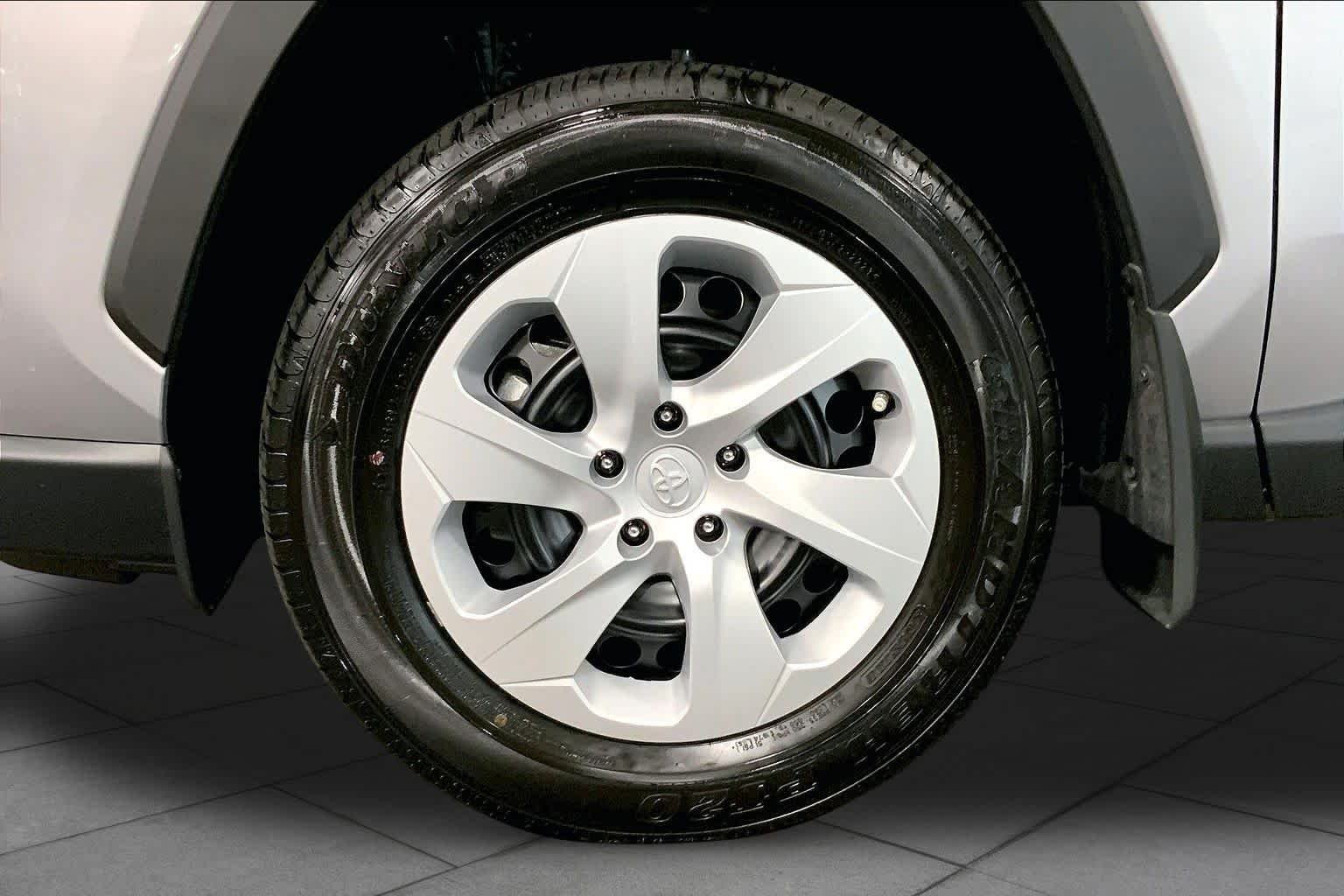 Used 2024 Silver Sky Metallic Toyota LE image 11