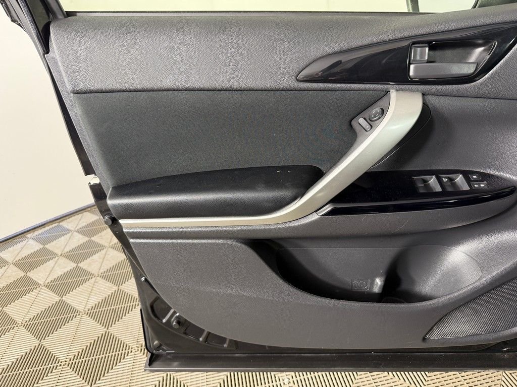 Used 2023 Black Mitsubishi LE image 17